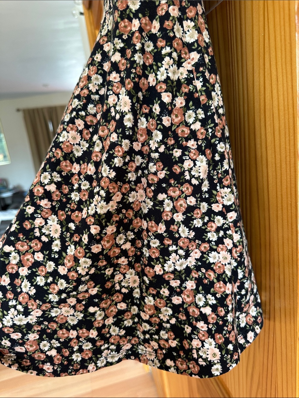 Forever 21 floral midi dress with black white and rose colored flowers Small - Picture 3 of 4